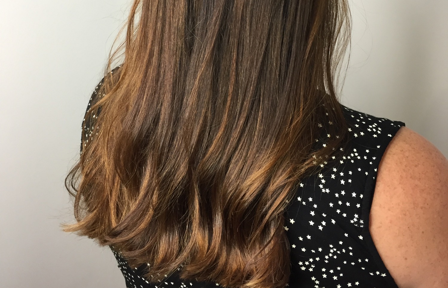 Root beer hair: the ultimate winter warmer idea for brunettes