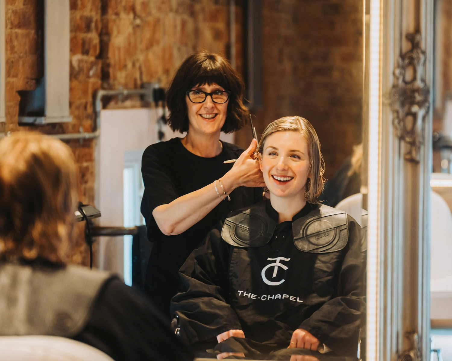 How to Keep Your Hair Healthy and Beautiful During the Winter