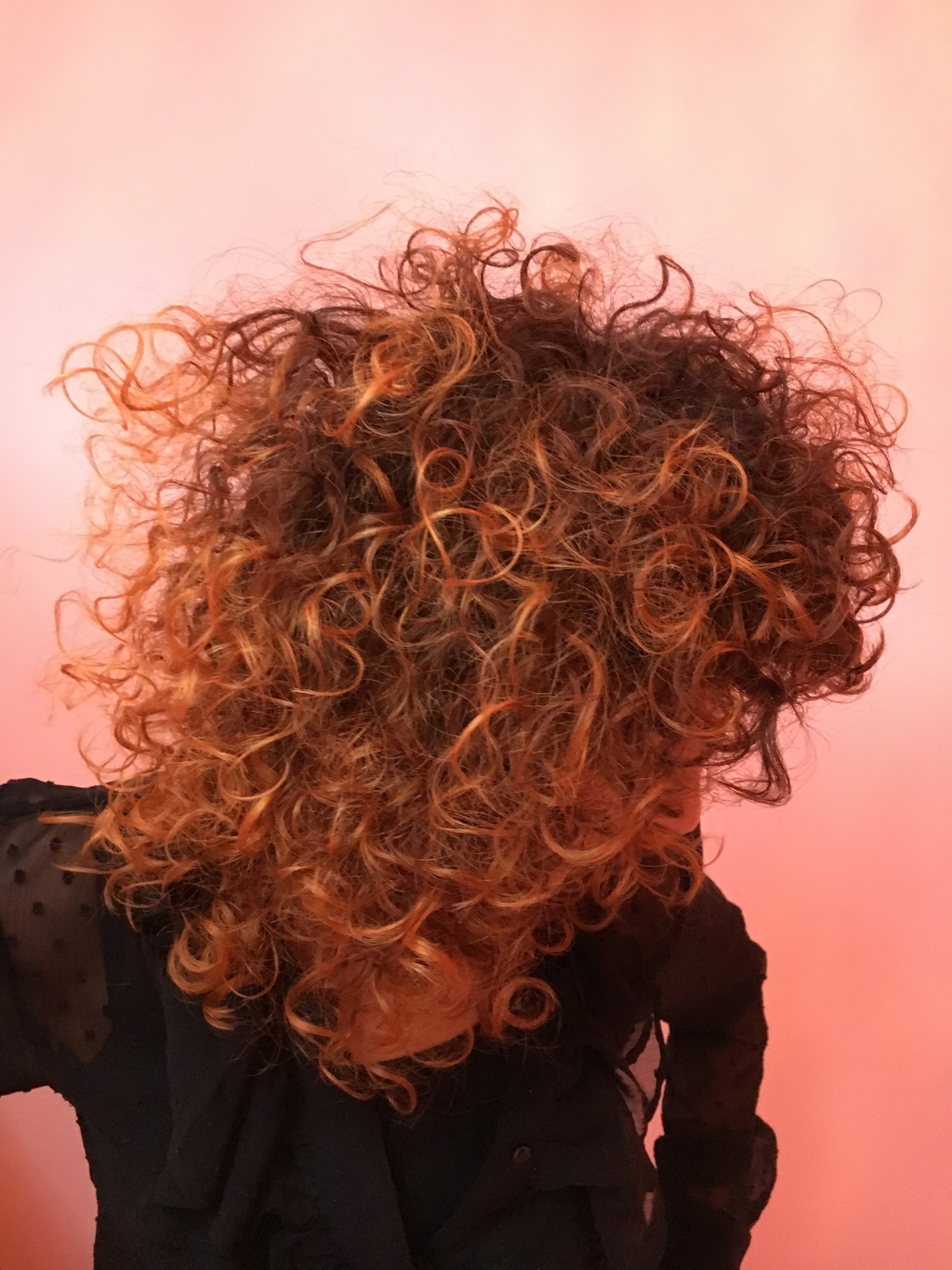 Keeping your hair curly: the ultimate guide